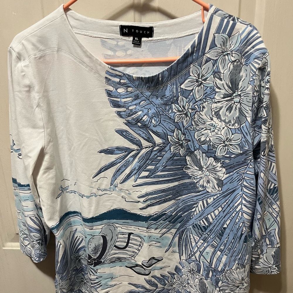 Women's White & Light Blue Floral Boatneck Top